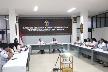 Kanwil Kemenkum Kalteng perkuat pembangunan zona integritas menuju WBBM