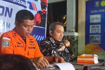 TNI AL tunggu identifikasi temuan pelampung dalam operasi SAR jurnalis