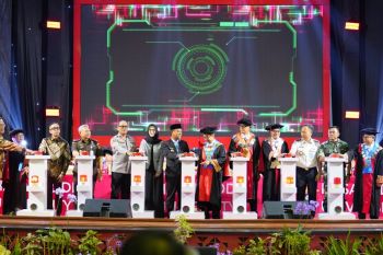 Unhas luncurkan lima program untuk kampus masa depan