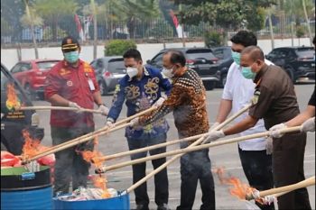 Kejari Palangka Raya musnahkan 918 gram aabu dari 65 perkara