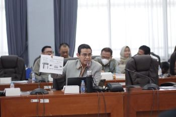 Hendry Munief: Pemerintah perlu mereformasi pengelolaan dana KUR, dari target penyaluran ke kualitas pembiayaan