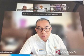 Mendiktisaintek wawancarai tiga calon rektor ULM