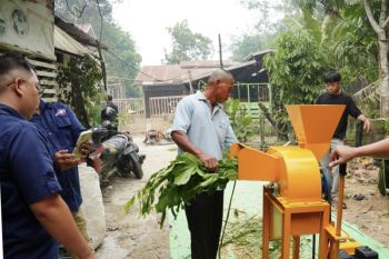 Tim-PKM Poltesa manfaatkan limbah pertanian ubah jadi pakan ternak