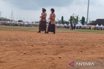 Banyumas mendorong pembinaan atlet melalui perbaikan lintasan stadion