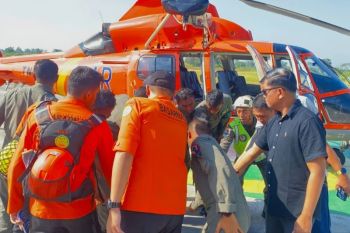 Basarnas kerahkan helikopter cari korban kecelakaan kapal di Laut Jawa