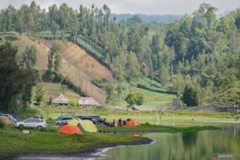 Aktivitas wisata di Ranu Regulo tak terdampak kebakaran Bromo