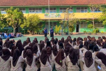 SMA Sedayu kenalkan Pendidikan Khas Kejogjaan nilai "NGAJENI" ke murid