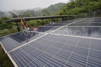 Pemanfaatan PLTS irigasi di Sawahlunto