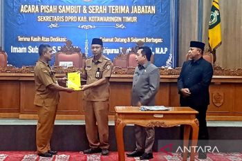 Agus Tripurna resmi gantikan Imam Subekti jabat Sekwan Kotim