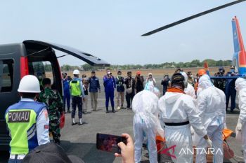 Police helicopter carries two Virgo Transport 8 victims