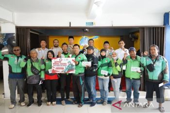 YBM PLN UPT Pematangsiantar salurkan bantuan untuk Pahlawan Keluarga