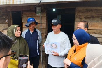 Warga Kabupaten Solok terima bantuan bedah rumah dari Kemensos