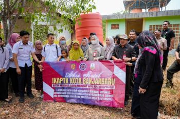 Wali Kota Lisa Halaby pastikan warga terdampak kemarau dapat air bersih