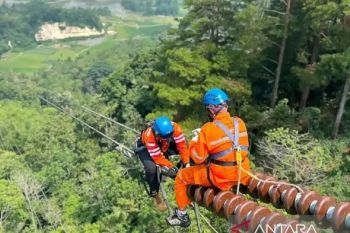 Semangat Hari Pelanggan Nasional, PLN sigap amankan keandalan transmisi 275 kV di Sumatera Barat