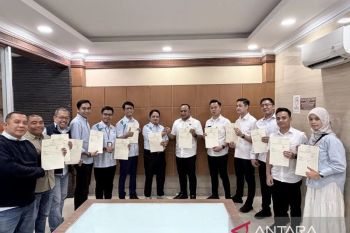 PLN Perkuat pengamanan aset negara melalui penerbitan 16 sertipikat HGB Tapak Tower SUTT jelang HUT ke-81 RI