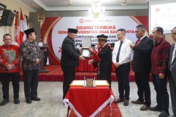 Wali Kota Tegal terima anugerah penghargaan Ubisa