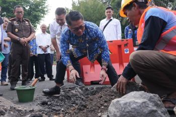 Monumen Paku Bumi jadi ikon baru Kota Magelang