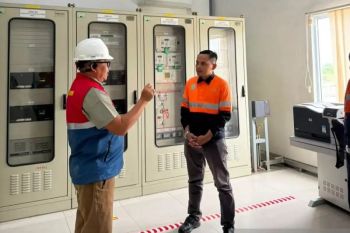 PLN UP2B Sumbagteng perkuat keandalan sistem kelistrikan jelang HUT ke-81 RI melalui program Care for Asset di empat gardu induk strategis