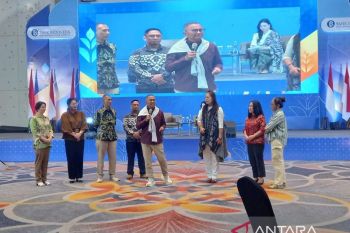Mantan Menteri Dahlan Iskan semangati pelaku usaha Sulut