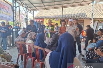 Polda Jabar mengambil sampel DNA 13 keluarga korban Kapal Virgo