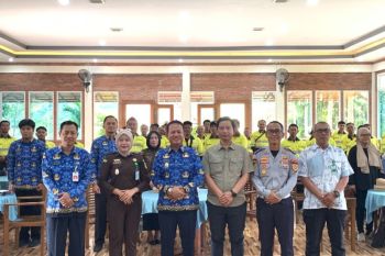Pemkab Madiun optimalkan PAD retribusi parkir lewat pembinaan jukir