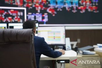 Kurang dari dua jam, gerak cepat PLN amankan kelistrikan Lampung pasca kebakaran lahan