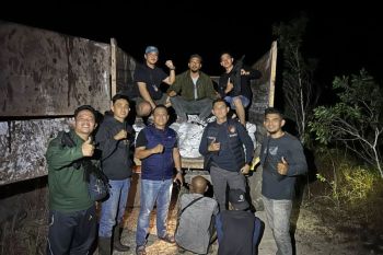 Ditpolairud Polda Babel gagalkan penyelundupan 8 Ton pasir timah di Belitung Timur