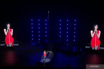 Konser di Jakarta, Tiffany Young SNSD Sapa Hangat Penggemar Lewat 'Edge of Calm Tour'