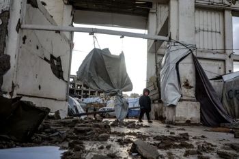 Musim hujan mengancam Gaza, jutaan warga bertahan di tengah hunian kritis