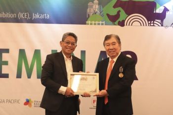 Pendiri Taman Safari Indonesia Jansen Manansang raih Golden Medal INOVETION Award 2026