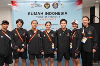 Pasangan Fadia/Febriana bawa beregu putri ke semifinal Asian Games