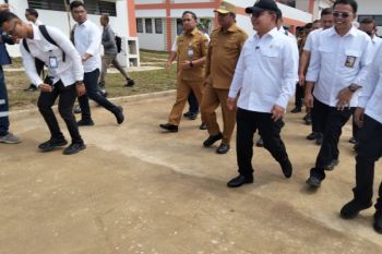 Presidential chief of staff inspects Sekolah Rakyat in North Sumatra