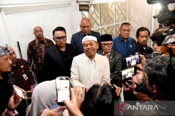 Pemda Jabar menggratiskan BPJS TK 5,4 juta pekerja informal