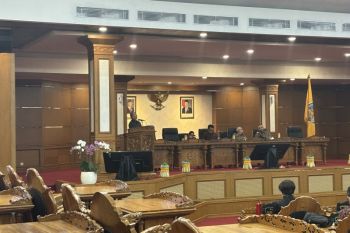 Gubernur Koster paparkan deretan megaproyek infrastruktur Bali di Paripurna DPRD