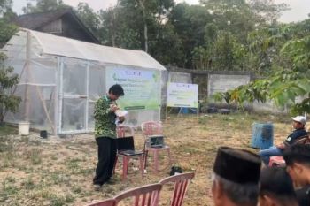 PPK Ormawa HMP PTI UMS 2026 gelar pelatihan IoT, petani Desa Seboto praktik Smart Farming di Greenhouse