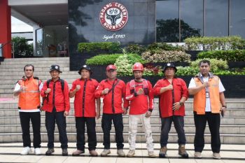 Lima Personel TRC Semen Padang Dikerahkan Bantu Penanganan Galodo di Kabupaten Solok