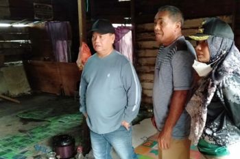 Bupati Kotim turun temui penerima bantuan perbaikan rumah