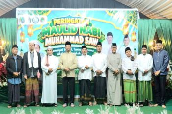 Bupati Sukamara ajak masyarakat teladani akhlak Rasulullah
