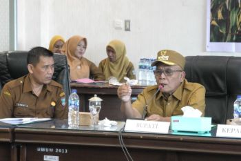 Pemkab Pasaman Barat motivasi petani tanam padi tiga kali setahun