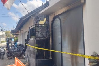 Polres Badung selidiki aksi lempar benda serupa bom molotov ke kantor di Pererenan
