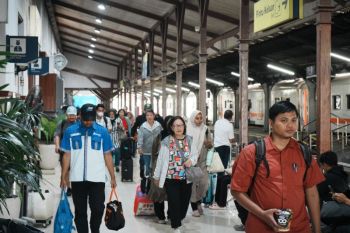 Pertumbuhan penumpang KA perkuat ekonomi dan pendidikan di Jember
