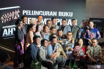 Ketum Partai Demokrat AHY bersyukur generasi muda masih mau menulis di era AI