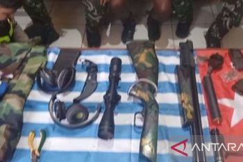 Satgas Kopasgat amankan paket berisi senjata di Wamena