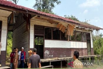 Informasi masyarakat, Disdik dan Inspektorat Barut verifikasi kondisi SDN 2 Muara Inu