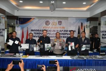 Imigrasi menangkap 210 WNA terduga pelaku penipuan investasi daring di Batam