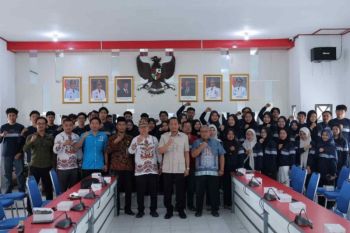 Bupati Sukamara dorong pemuda kembangkan usaha mandiri
