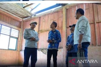 Pemkab Sumbawa kucurkan Rp345 juta dana perbaikan SDN Karya Baru