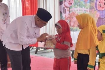 Pemkab Batang kampanyekan gerakan minum susu dan makan telur kepada anak