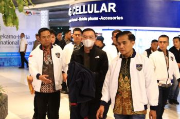 Indonesian Police repatriate online gambling fugitive from Thailand