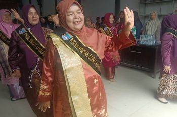 Wisuda sekolah lansia, dikala semangat belajar yang tak pernah padam